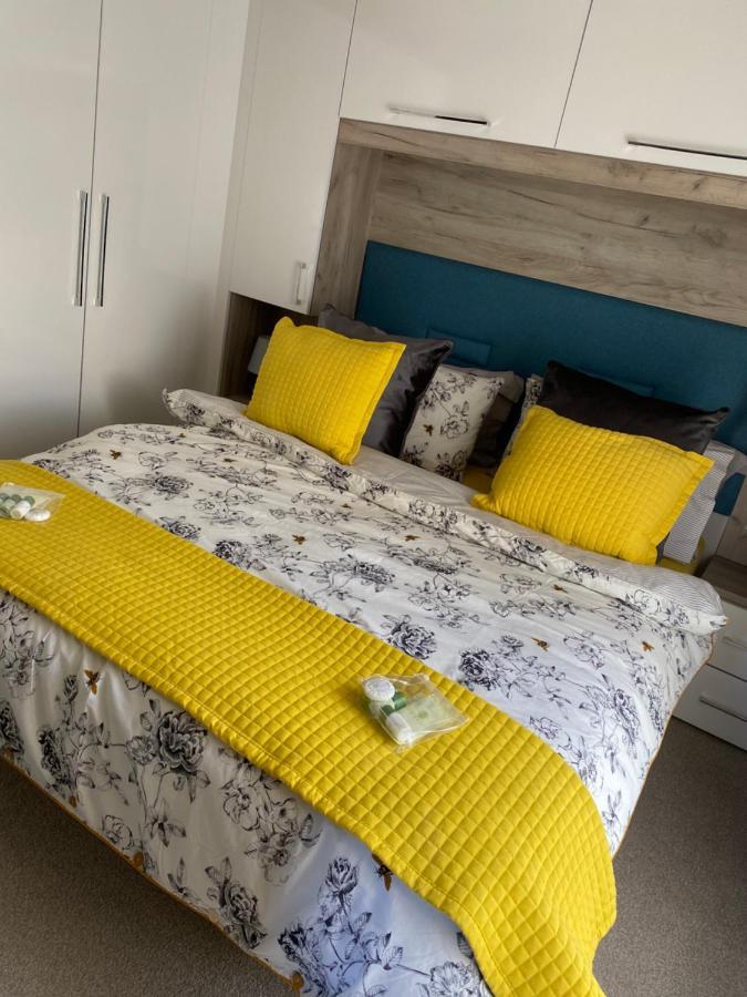 Glade Lodge- North Devon Coast, Bideford Bay Caravan Park المظهر الخارجي الصورة